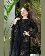 MARYAM MARIA LAWN UNSTICH EMB 3PC - City Fabrics 