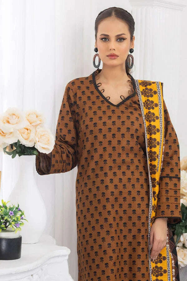 Regalia-Identic-Khaddar_24-Vol-2-D_5-C